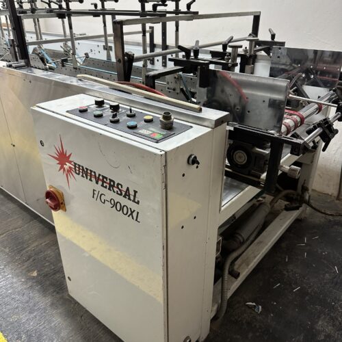 Pegadora de cajas lineal